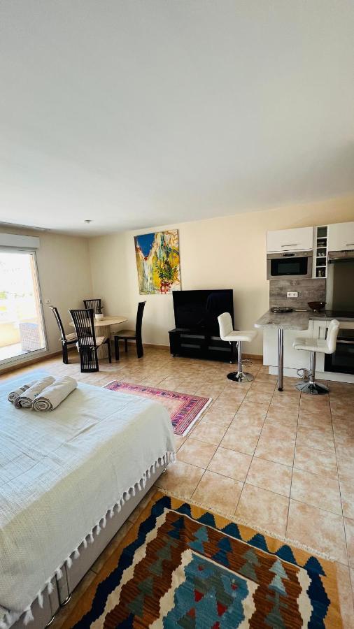 Mari Stunning Apartment Next To Monaco With A Sea View Terrace بوزولي المظهر الخارجي الصورة